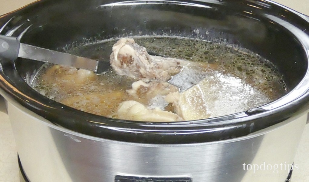 저렴한 수제 개밥 요리법 5가지