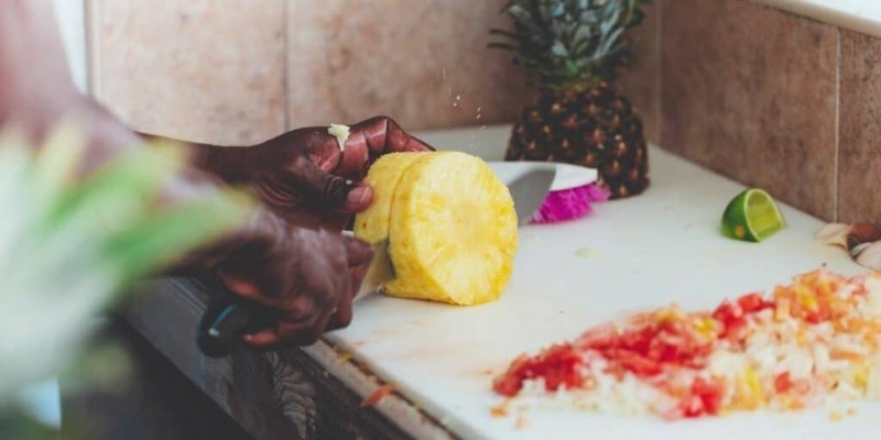 Cosa mangiano i tucani? Una guida alla loro dieta naturale 